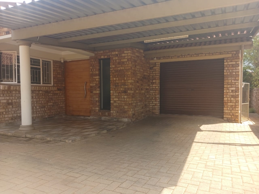 3 Bedroom Property for Sale in Meiringspark North West